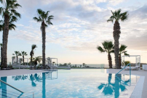 THE CLUB - Accommodation - Dining - Events